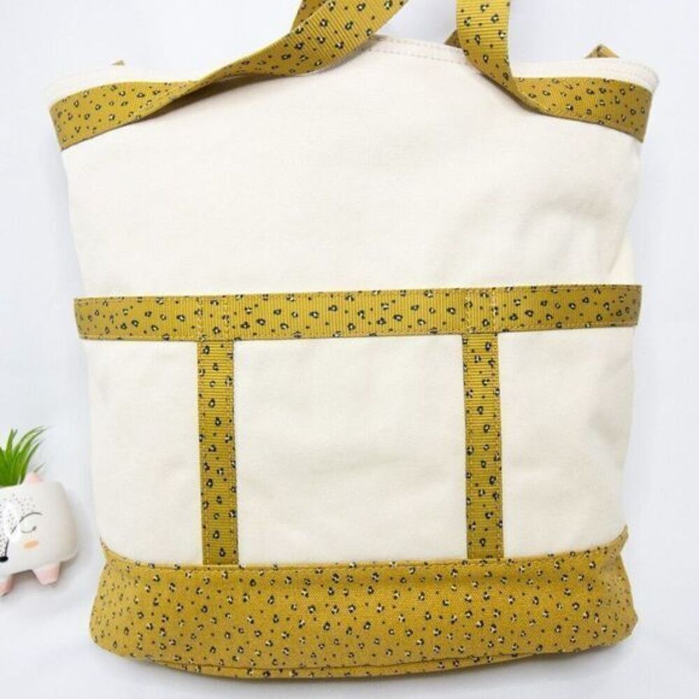 Madewell Canvas Camden Tote Bag in Mini Leopard - Picture 7 of 16